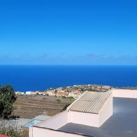 Casa Adora Mit 3 Schlafzimmern, Garten Und Meerblick Villa *