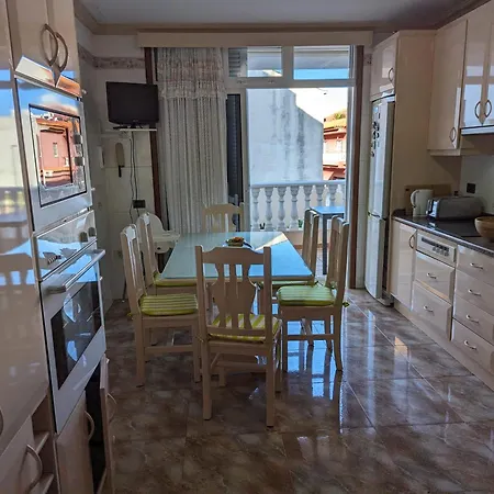 Villa Casa Adora Mit 3 Schlafzimmern, Garten Und Meerblick