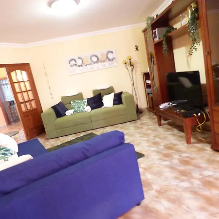 Villa Casa Adora Mit 3 Schlafzimmern, Garten Und Meerblick *