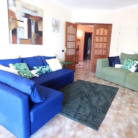 Casa Adora Mit 3 Schlafzimmern, Garten Und Meerblick