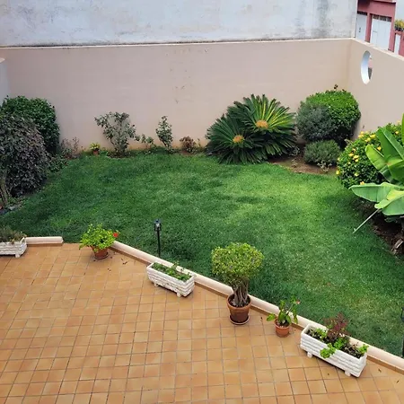 Villa Casa Adora Mit 3 Schlafzimmern, Garten Und Meerblick